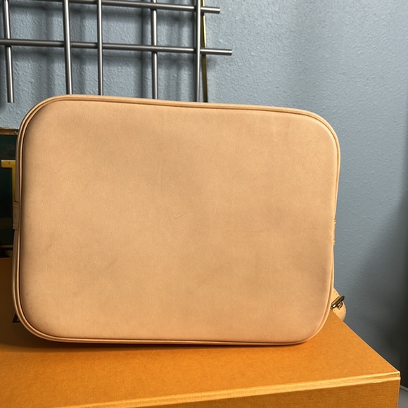 Louis Vuitton Noé Monogram - Picture 10 of 11